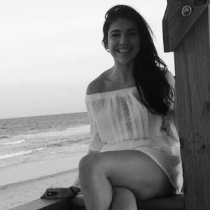 Meet your Posher, Claudia